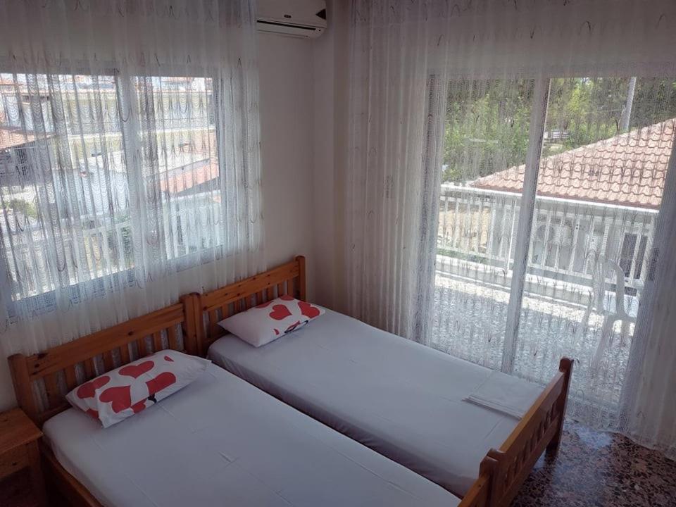 Poly'S House Apartment Nea Vrasna Ngoại thất bức ảnh
